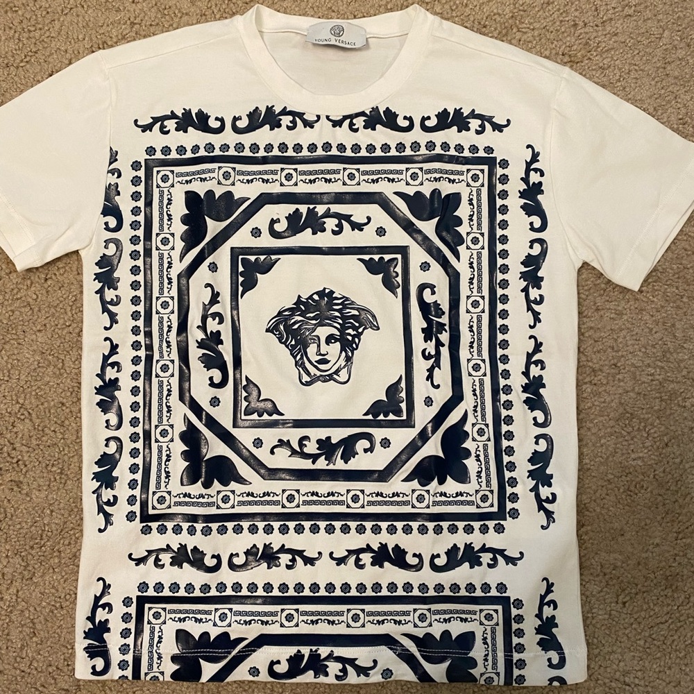 Young Versace shirt NEW Sz 8 Boys